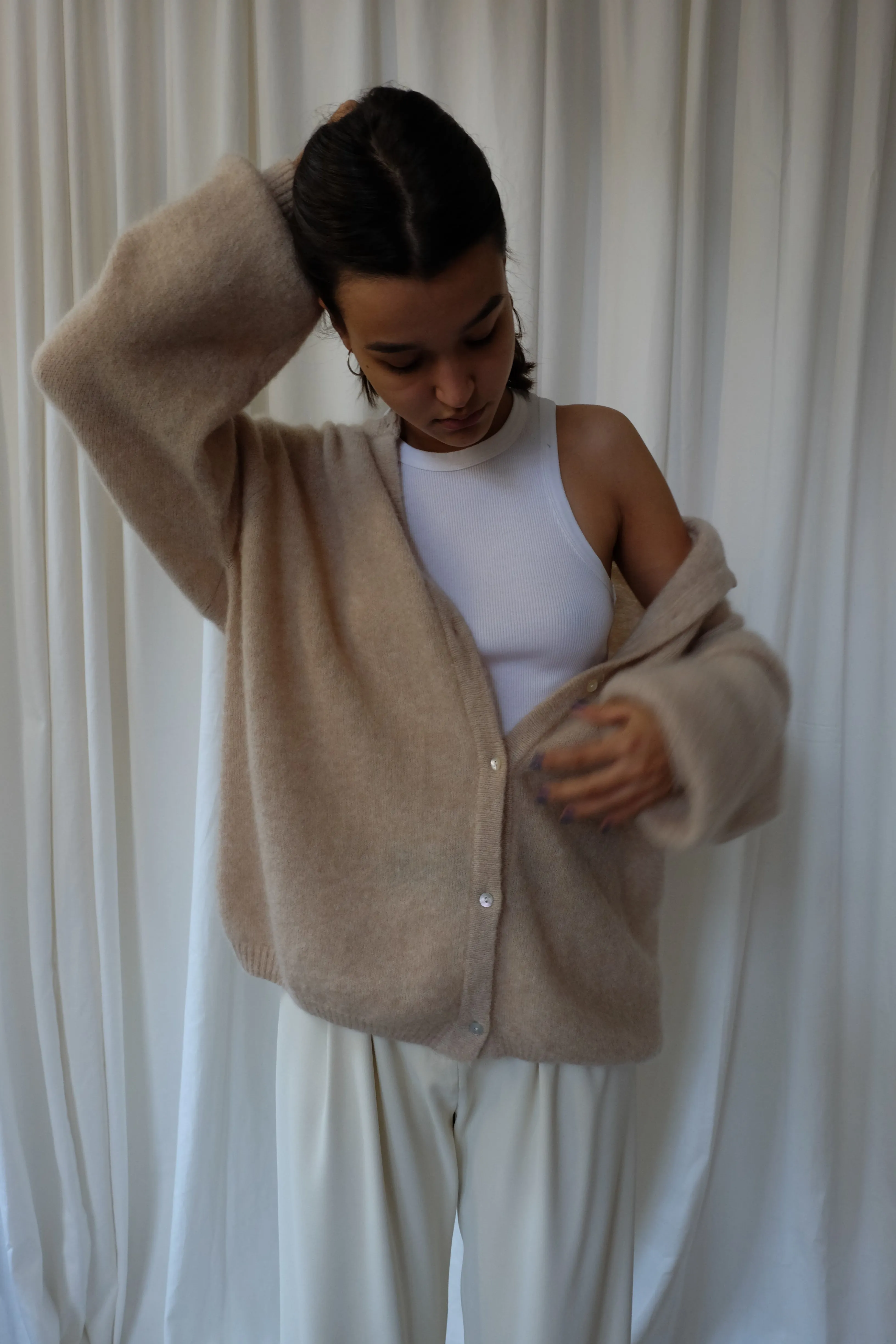 LIGHT BEIGE CARDI