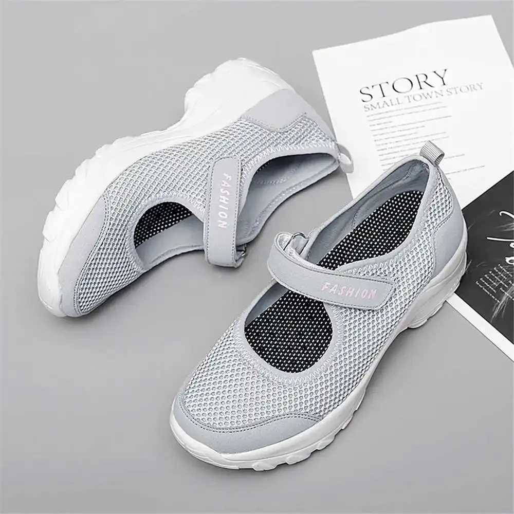Non-Slip Massive Women's Luxury Basketball Shoes Designer Sneakers Girl Sport Boots