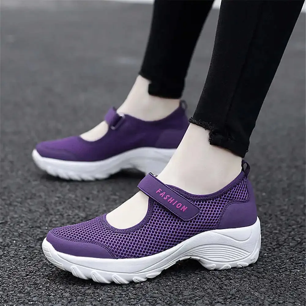 Non-Slip Massive Women's Luxury Basketball Shoes Designer Sneakers Girl Sport Boots
