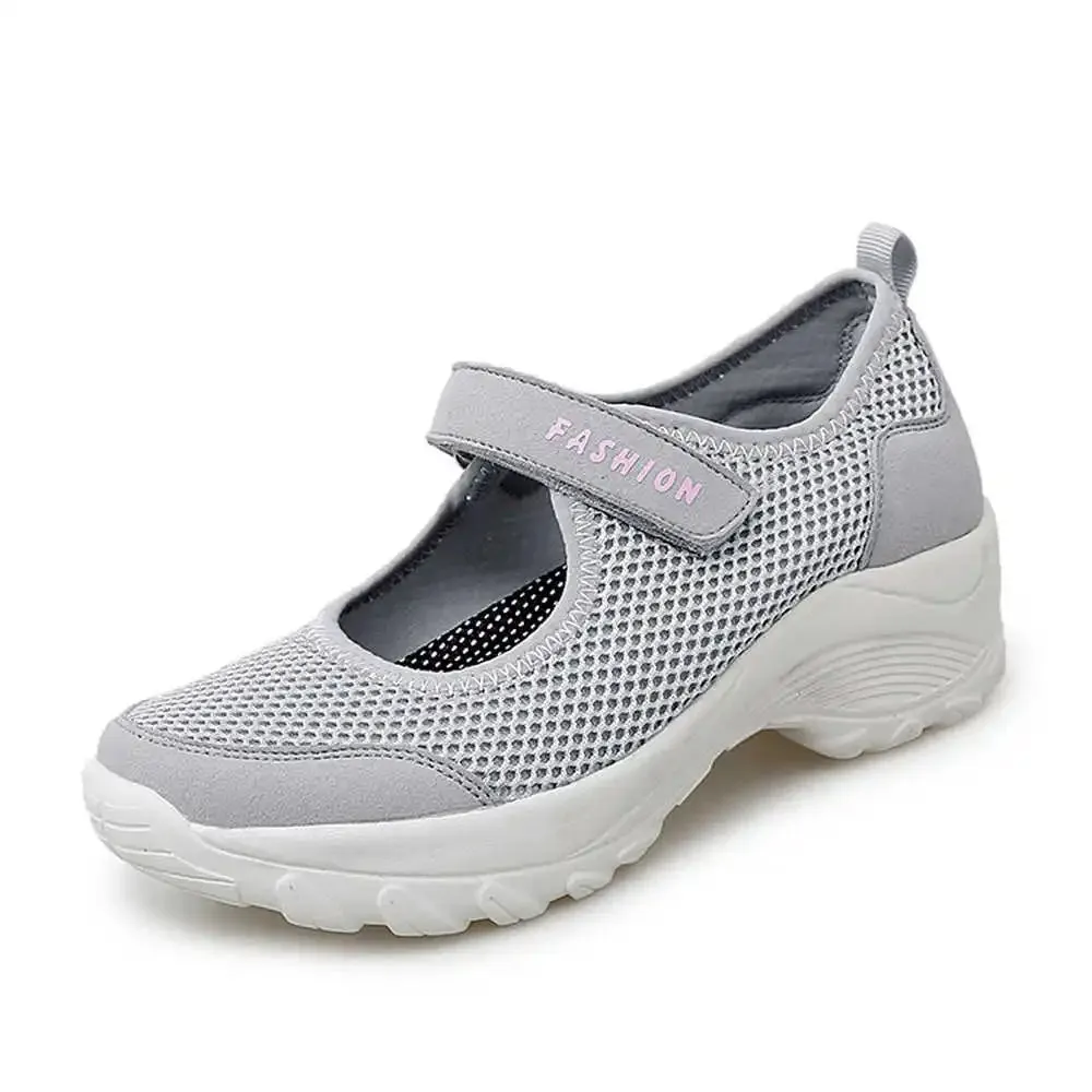 Non-Slip Massive Women's Luxury Basketball Shoes Designer Sneakers Girl Sport Boots
