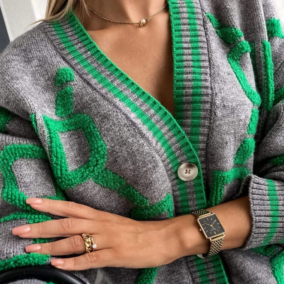 Women's Button V Neck Knit Long Sleeve Cardigan Sweater Casual Drop Shoulder Geometric Knit Loose Chunky Outerwear Top